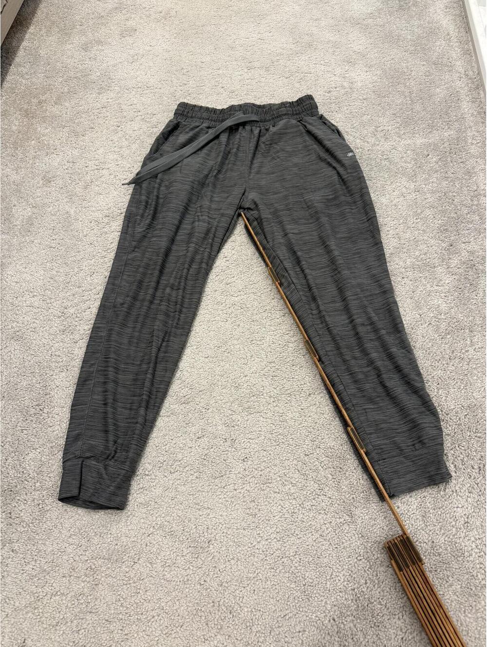 LEG3ND Women’s Gray Drawstring Jogger Sweatpants Size M